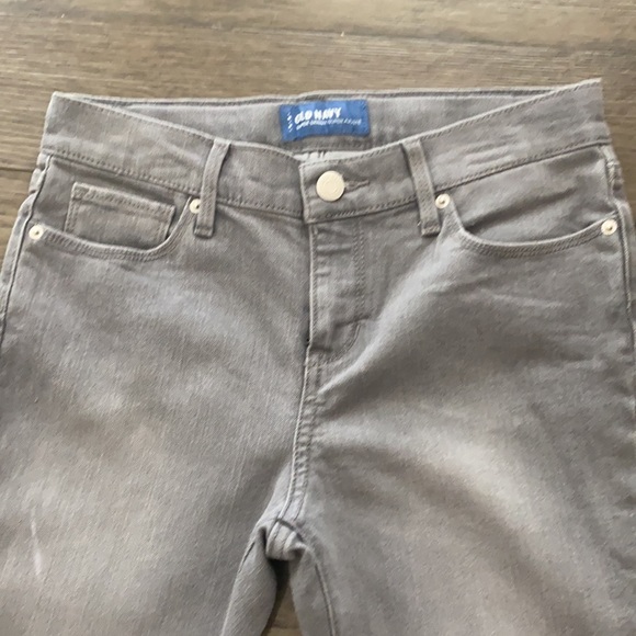 Old Navy Super Skinny adjustable gray jeans - Picture 2 of 6